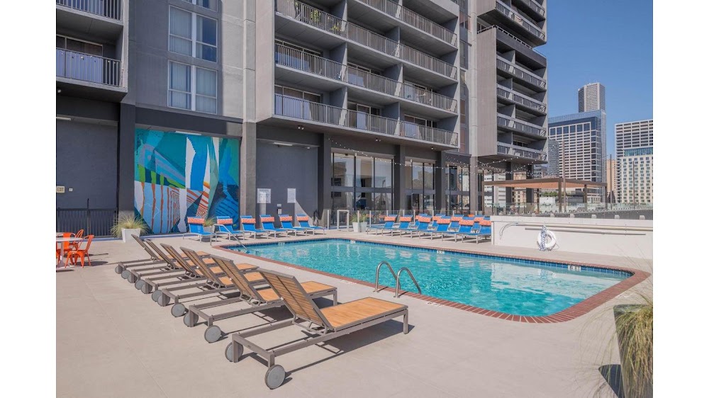 Houston House Apartments