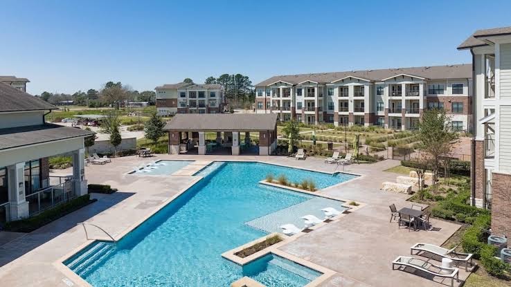 Landing Apartments Grand Harbor Near Falcon Point